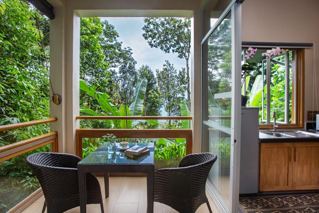 Ambong Rainforest Retreat Pantai Cenang  Exterior photo